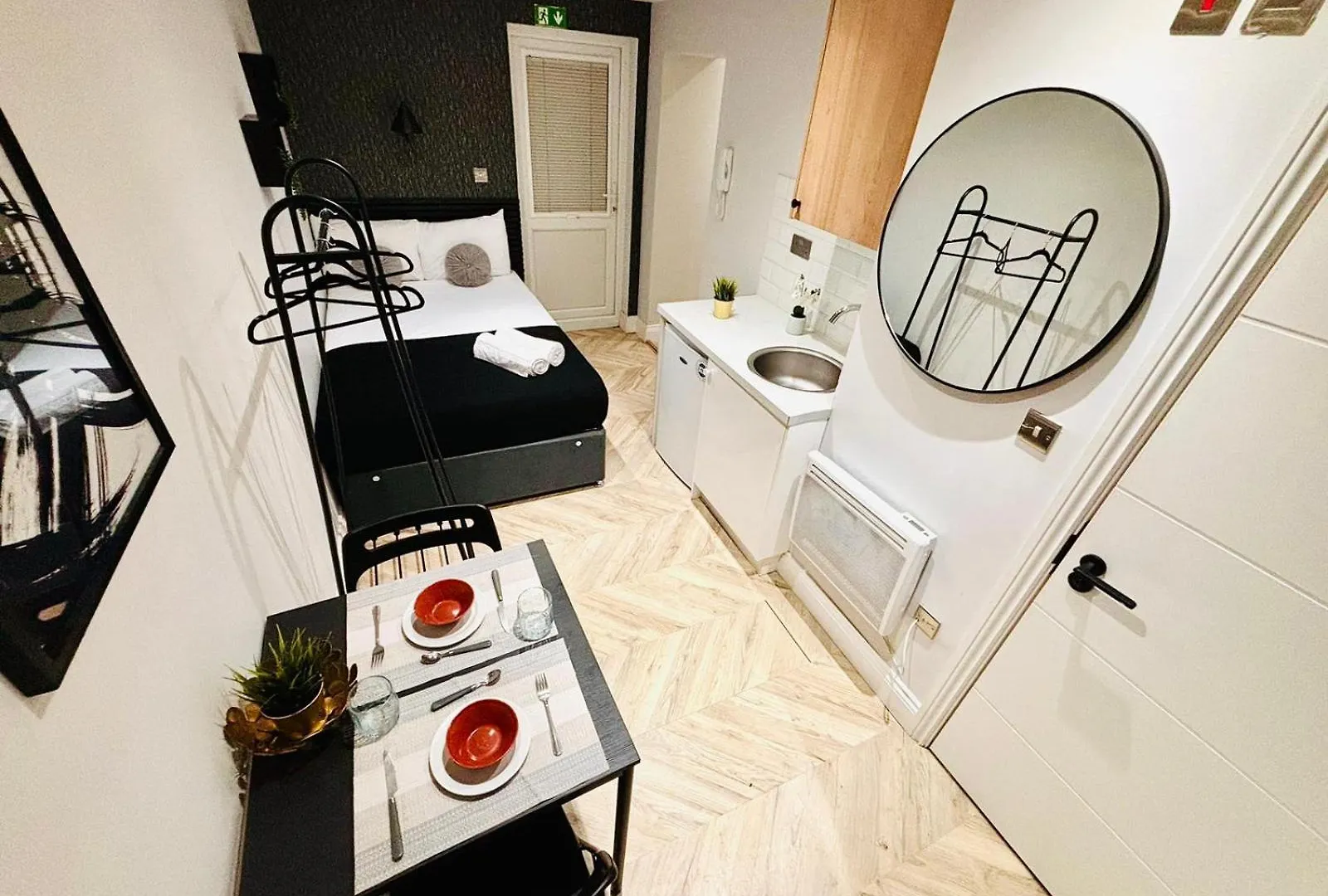 Apartment Heathrow Airport Studios West Drayton