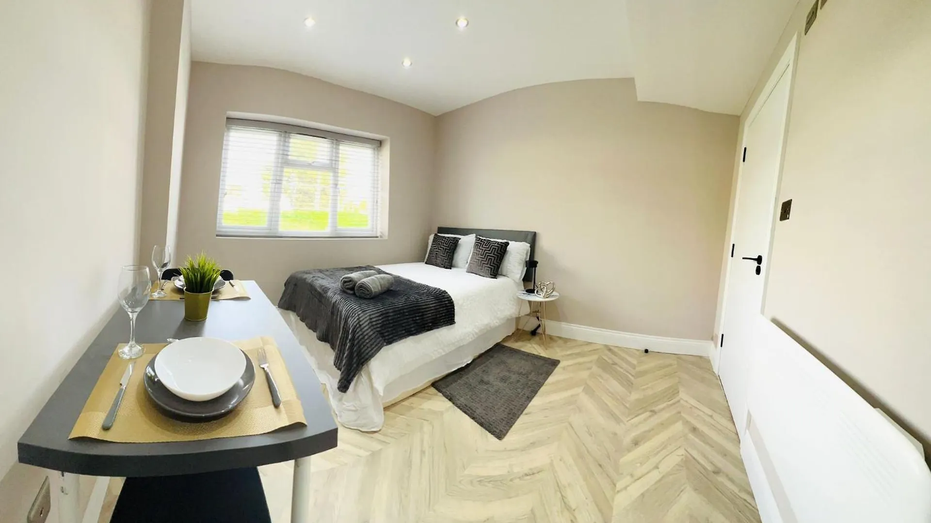 Heathrow Airport Studios West Drayton